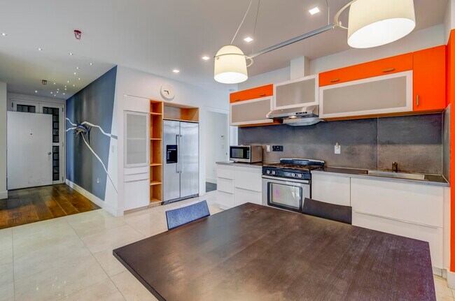 Foto del edificio - 367 1st St