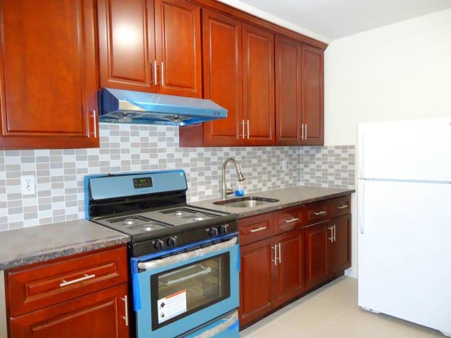 Foto del edificio - 5711 Fillmore Ave
