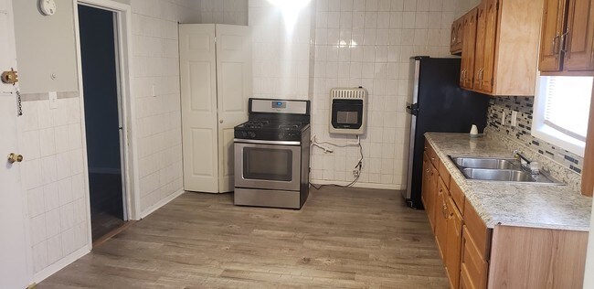 Foto del edificio - 321 Grand St