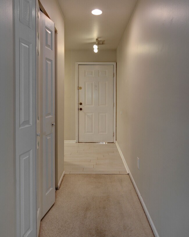 Building Photo - 328 Tavistock Rd