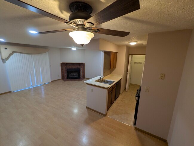 Foto del edificio - 2163 Hedgerow Rd