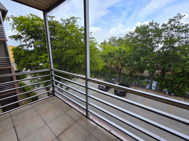 Foto del edificio - 2800 NW 56th Ave