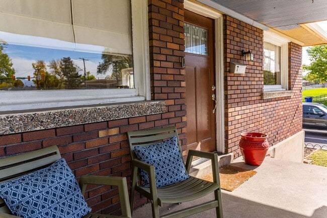 Building Photo - 1241 S 700 E