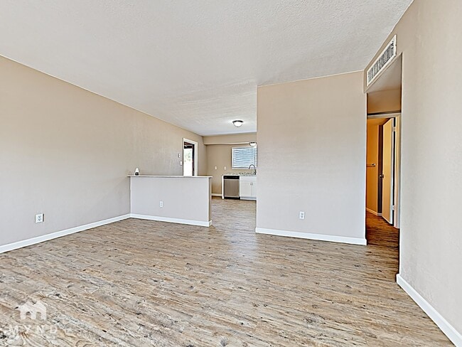 Building Photo - 8048 W Clayton Dr