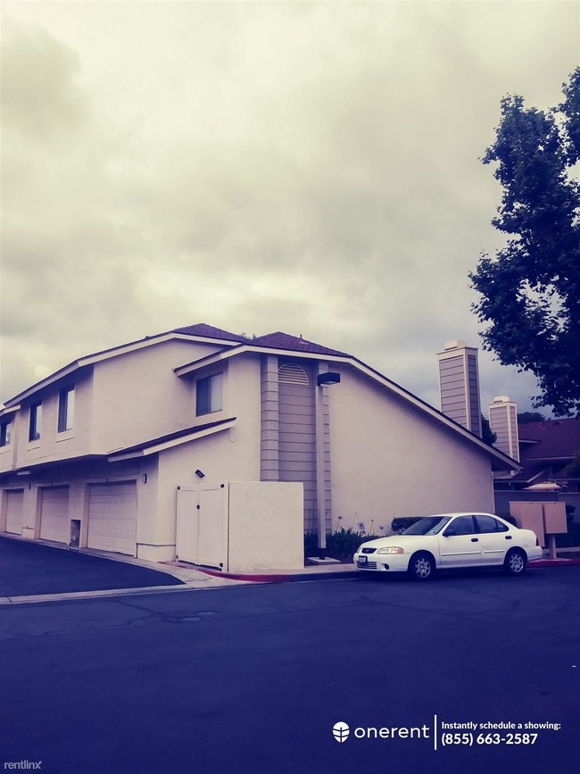Building Photo - 1700 W Cerritos Ave