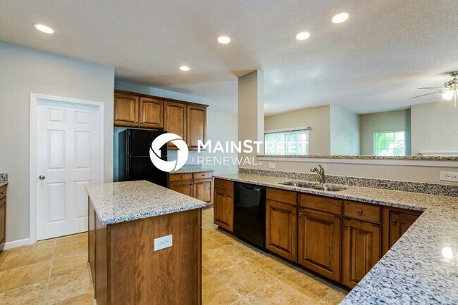 Foto del edificio - 5 Bedroom Pet-Friendly Home in Wake Forest, NC with Main Street Renewal