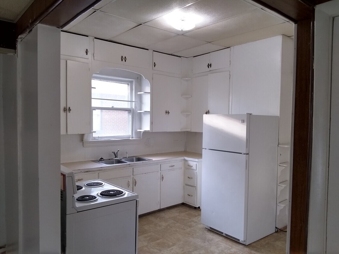 Primary Photo - 1451 Luce St