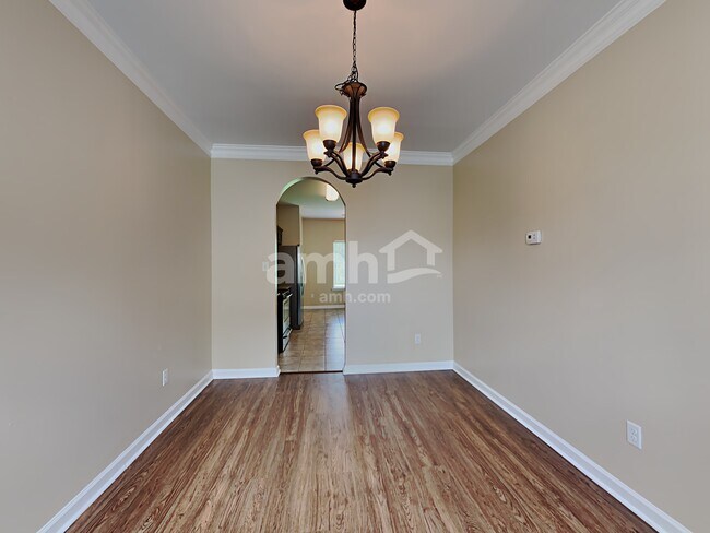 Foto del edificio - 4940 Grace View Ln