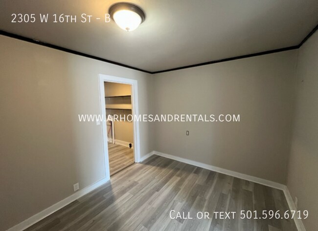 Building Photo - 2305 W 16th St