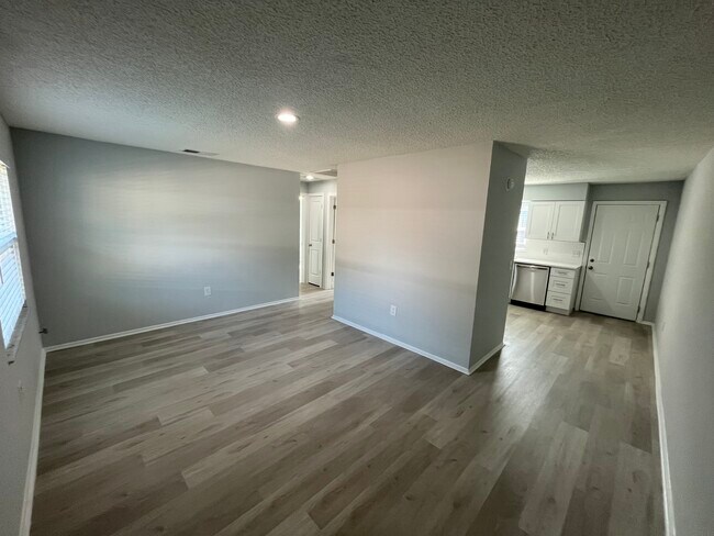 Building Photo - 801 Avenue M SW