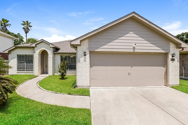Building Photo - 3015 Quail Run Dr