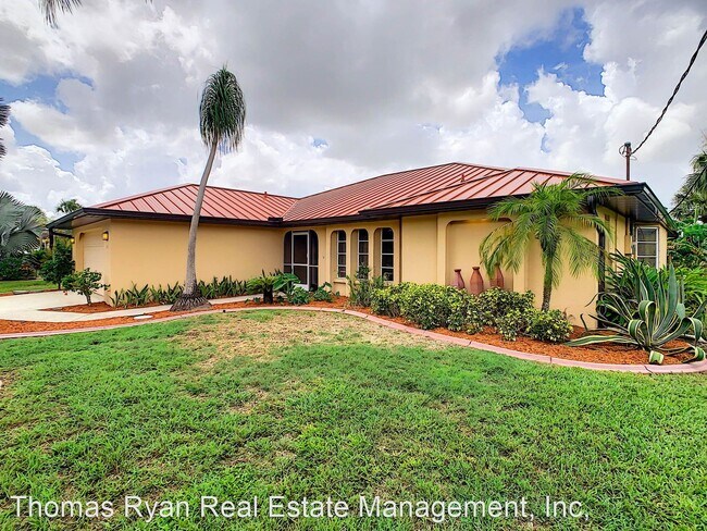 Building Photo - 3 br, 2 bath House - 2375 Bendway Dr.