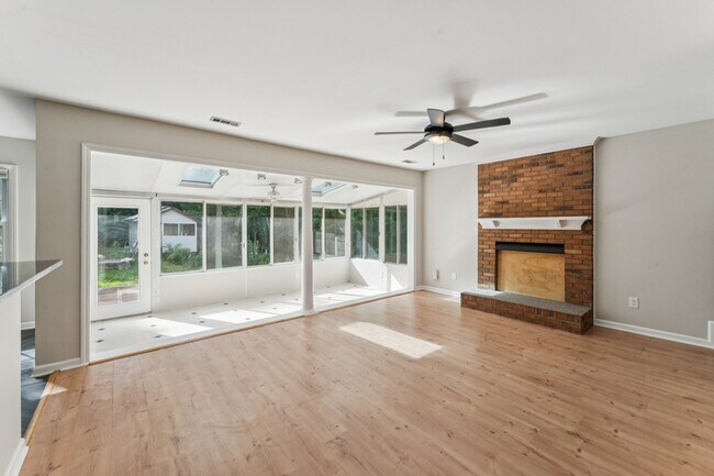 Building Photo - 6611 Barry Whitaker Pl