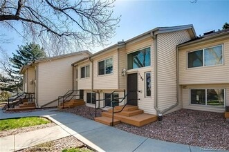 Building Photo - 1160 Poplar Ave