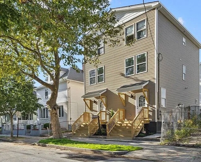 Building Photo - 265 California Ave