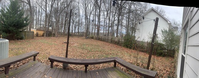 Foto del edificio - 5610 Vandora Dr