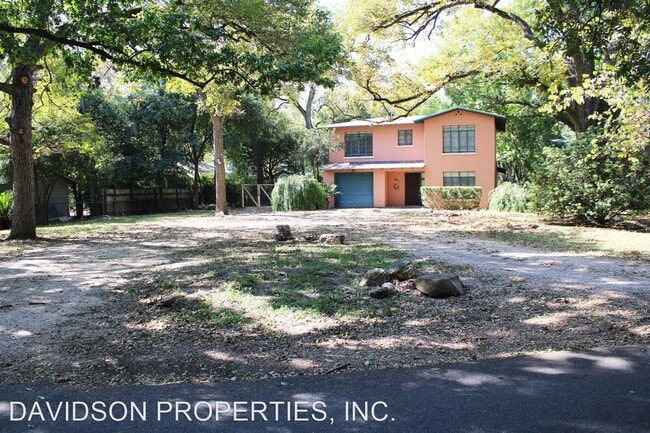 Building Photo - 2 br, 1.5 bath House - 811 River Rd