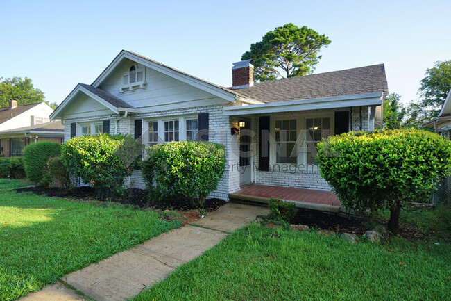 Building Photo - 1028 41st Street Ensley