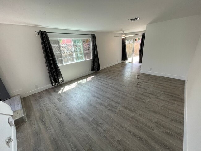 Building Photo - 2414 18th St