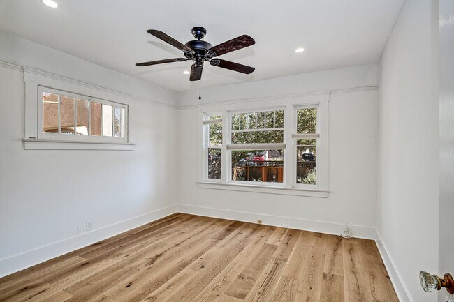 Building Photo - 4560-62 Marlborough Dr