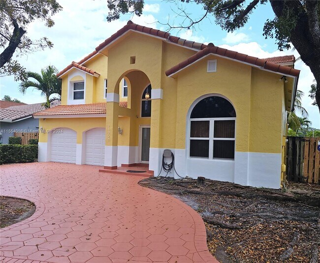 Foto del edificio - 11025 SW 156th Pl