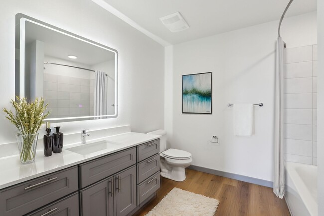 Building Photo - Grand Vista Apartments