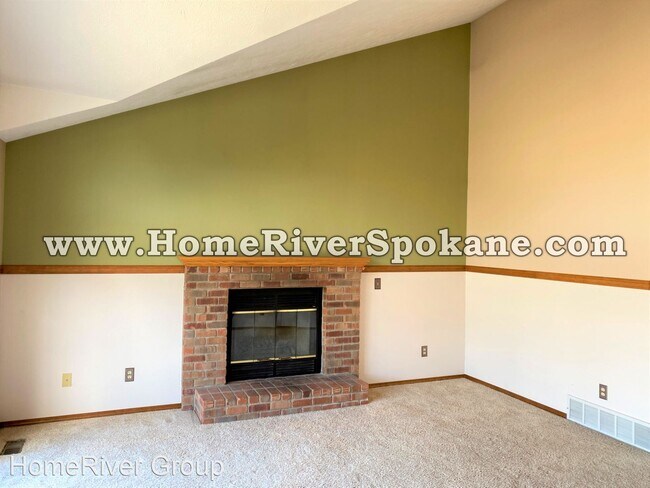 Foto del edificio - 5 br, 3 bath House - 5627 W. Charlene Ct.