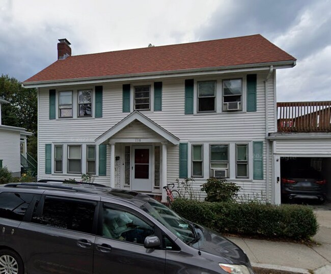 Building Photo - 116 Lake St