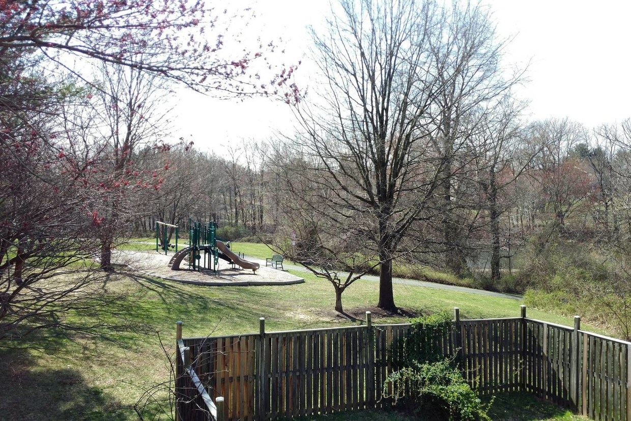 3 Childress CT, Burtonsville, MD 20866 Townhome Rentals in Burtonsville MD