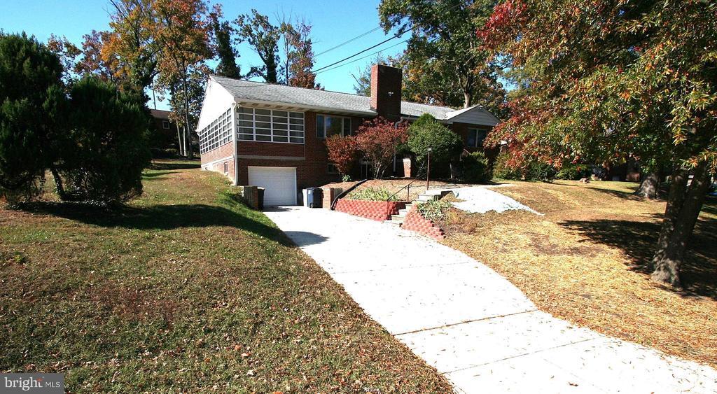 Foto principal - 10104 Towhee Ave