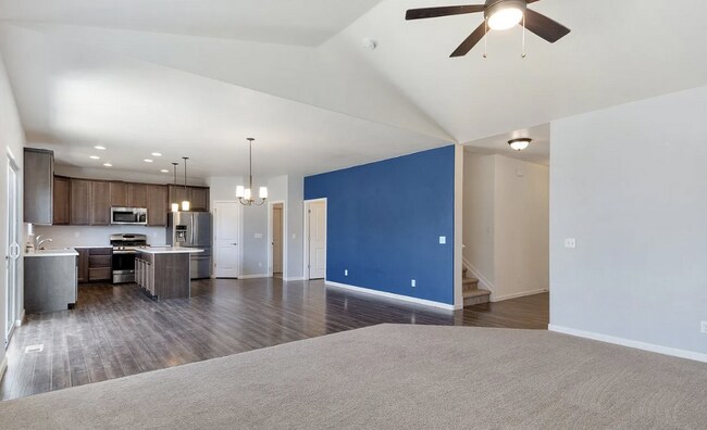 Building Photo - 703 S Settlers Dr