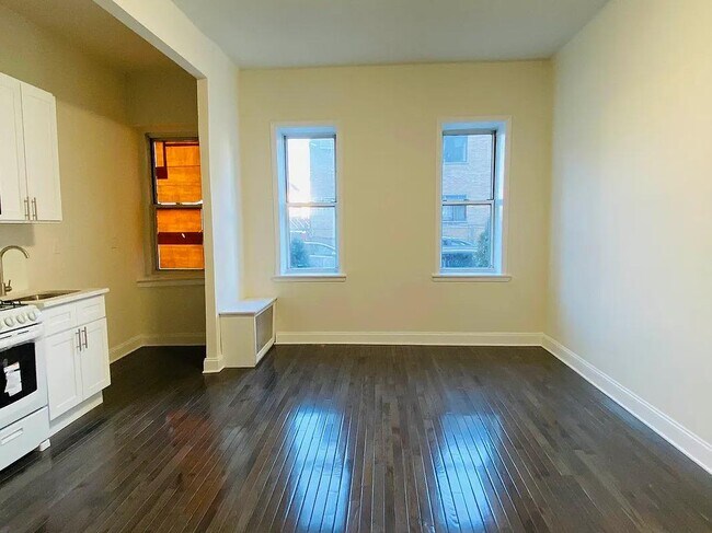 Building Photo - 42-22 Ketcham St