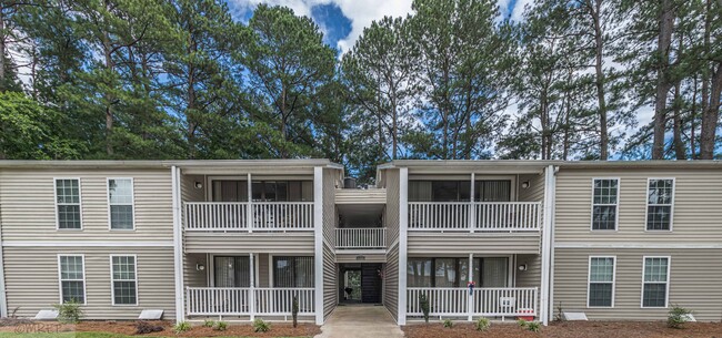 Building Photo - Lockhaven Apartments @ Wayne Memorial