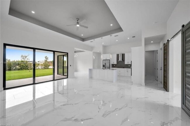 Building Photo - 50 NE 4th St