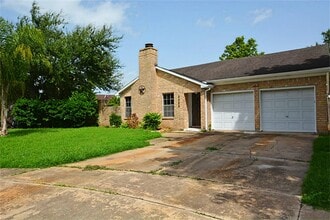 Building Photo - 2523 Coopers Post Ln