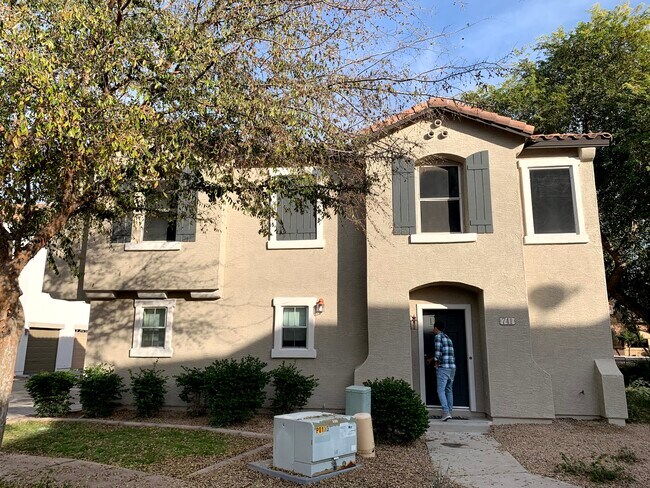 Building Photo - 741 N Port Dr