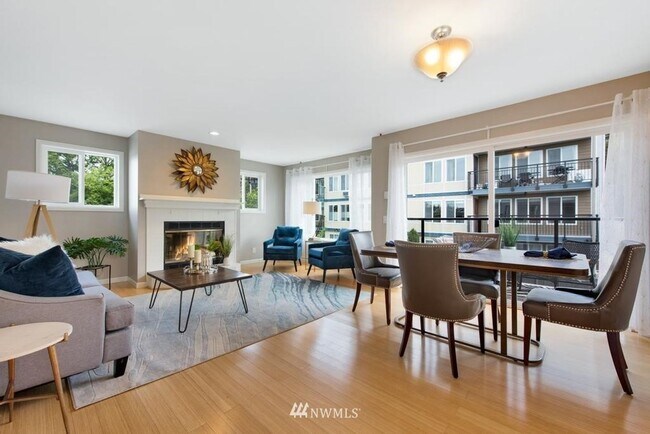 Building Photo - Spacious 2 Bedroom Condo in Queen Anne available NOW for $3650!