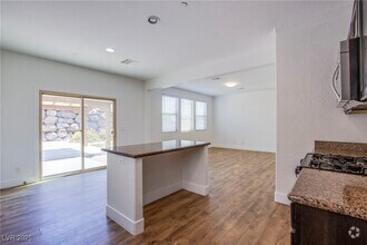 Building Photo - 305 Via Franciosa Dr