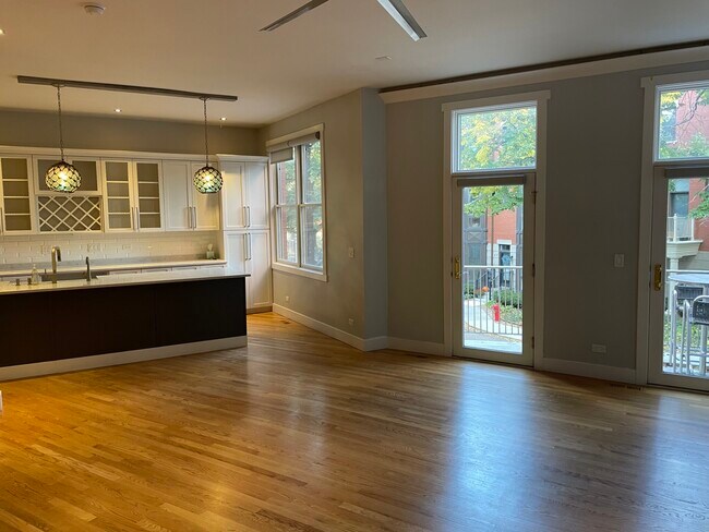 Foto del edificio - 410 N Clinton St