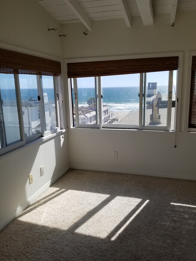 View from master bedroom - 3201 Manhattan Ave