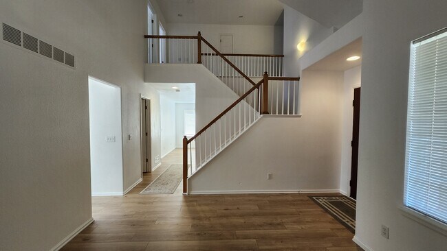 Foto del edificio - 1405 Mulberry Ln