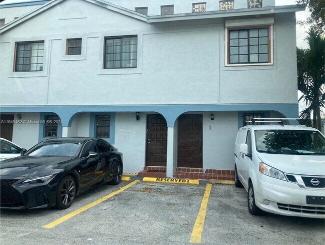 Foto del edificio - 12025 SW 18th St