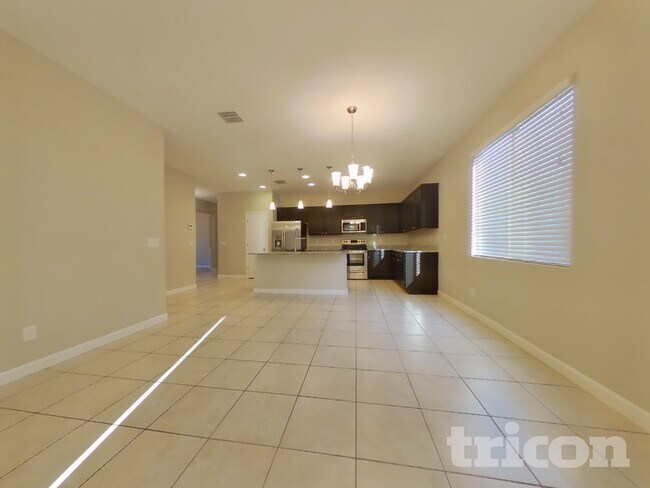 Building Photo - 2473 S 235th Dr