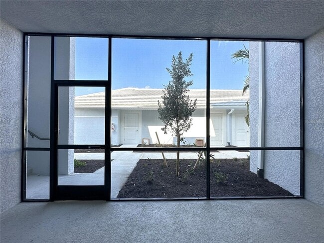 Building Photo - 14204 Heritage Landing Blvd