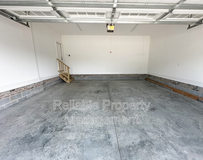 Building Photo - 146 Devilwood Dr
