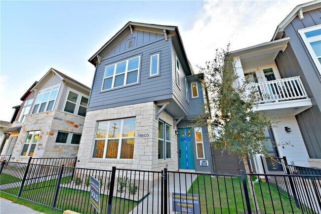 Foto del edificio - 13605 Defiance Pass