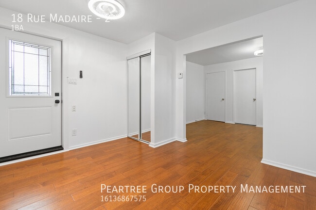 Building Photo - Magnificent Madaire-Upper Level Studio for...