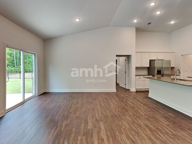 Foto del edificio - 5000 Bill Cheek Rd