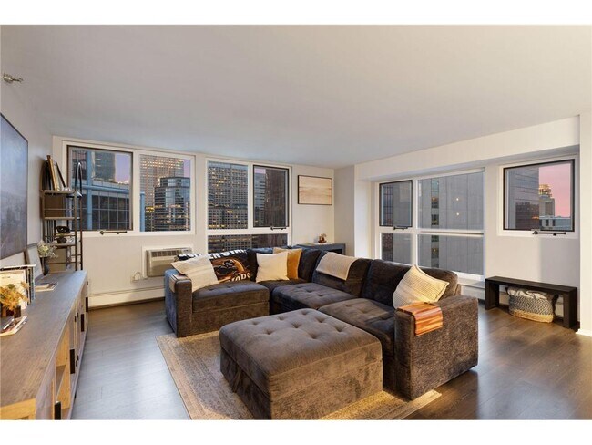 Foto del edificio - 433 S 7th St