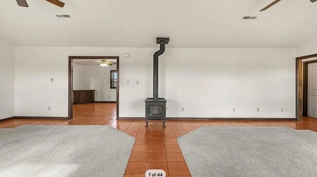Building Photo - 165 N 900 W